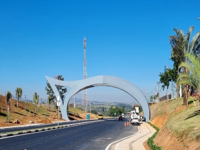 Prtico da entrada de Pinda ser inaugurado na noite de hoje