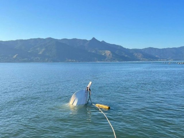 GBMar e Marinha do Brasil realizam buscas por pescador desaparecido no Canal de So Sebastio