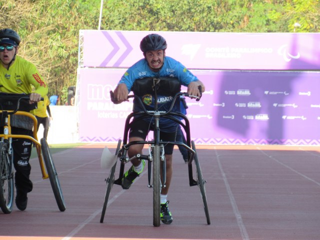 Paratletismo de Taubat conquista 20 medalhas no Meeting de So Paulo