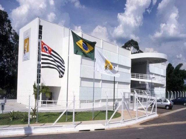 Prazo de inscrio para vestibulinho do Colgio da Embraer termina hoje