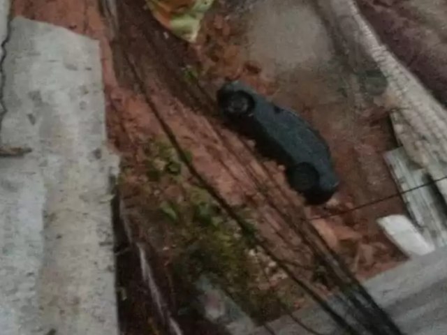 Prdio em construo desaba no bairro Flamboyant em SJC