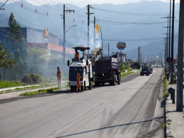 DER divulga interdies programadas na Rio/Santos nesta semana, em Caraguatatuba