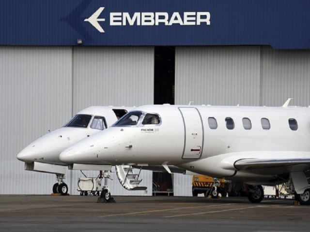 Embraer abre 79 vagas de emprego em SJC e outras cidades