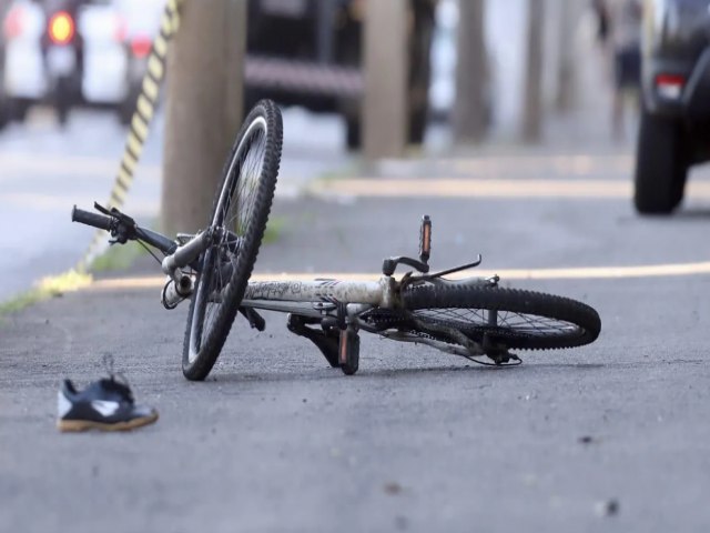 Ciclista de 38 anos morre atropelada por um carro em Ubatuba