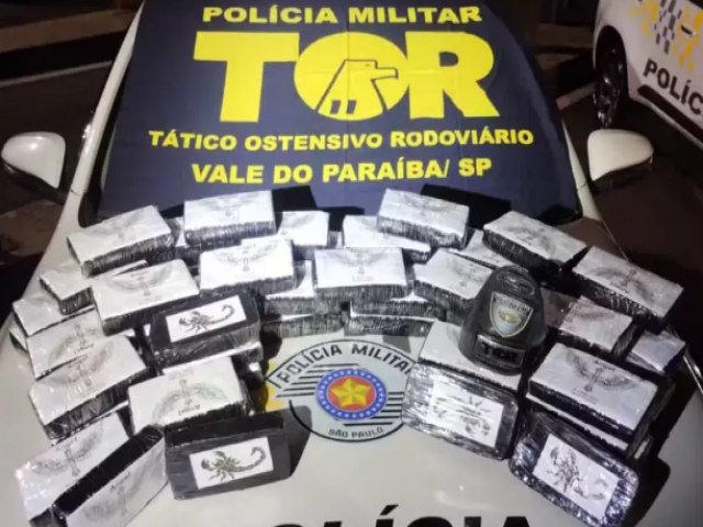 Polcia apreende drogas avaliadas em R$ 7 mi em pedgio em So Jos