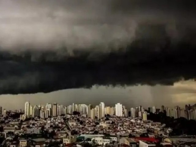 Chuva preta no Vale do Paraba: quais os riscos e como se proteger