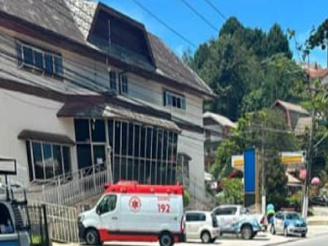 Boato de ataque  escola assusta comunidade em Campos do Jordo