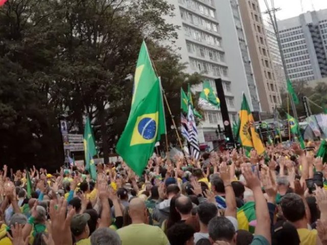 Ato pr�-Bolsonaro une governadores e parlamentares de direita em SP  