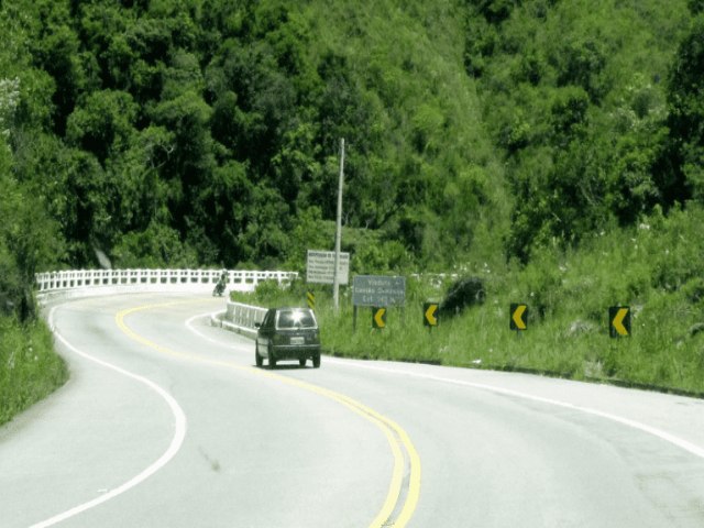 Pare e Siga na SP-123 exige aten��o de motoristas no acesso a Campos do Jord�o