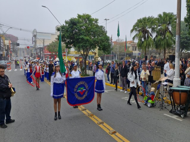 Apresenta��o de fanfarras da cidade � destaque nos 321 anos de Pindamonhangaba