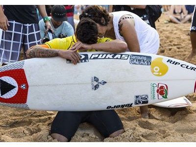 Gabriel Medina, a fé que transforma um catador de latinhas a um campeão mundial do surf.